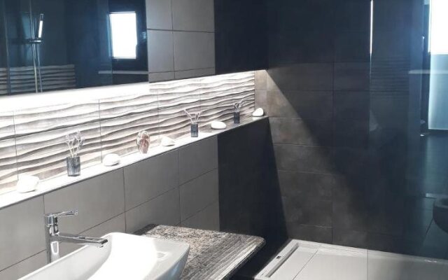 Faliro Hotel