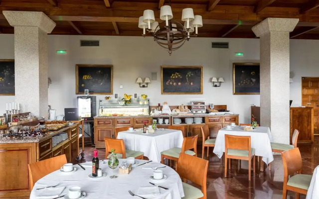 Parador De Tui