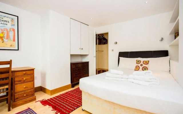 2 Bedroom Apartment with Patio - Sleeps 4