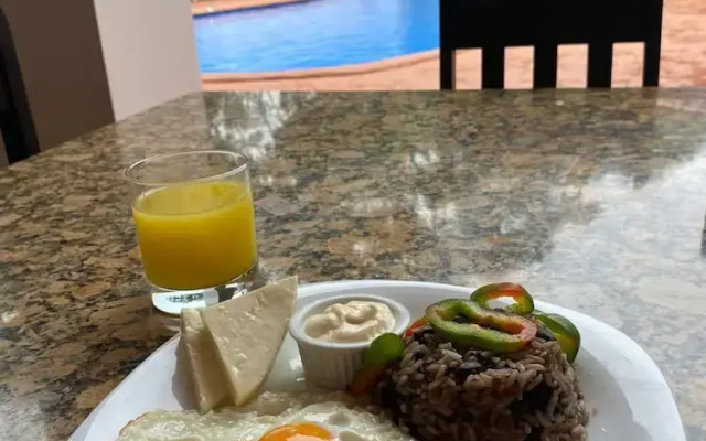 Serenity Hotel & Villas