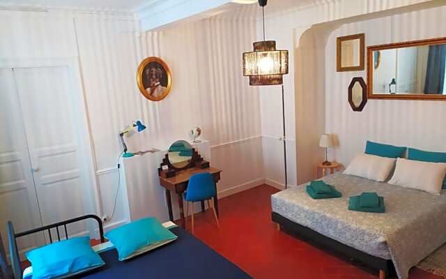 Le 9 De Cour Chambre Caouette