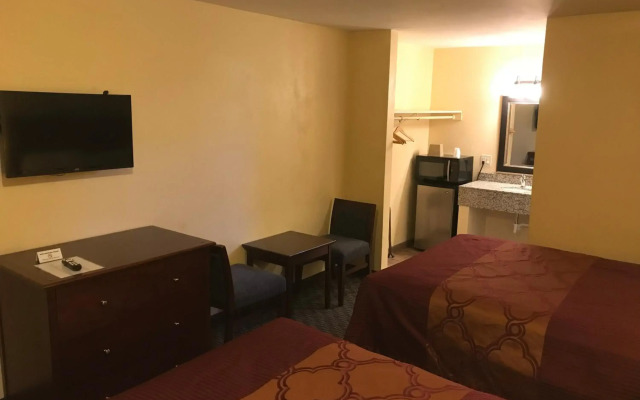 BeachWay Inn