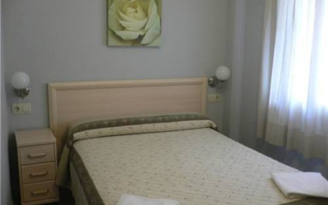 Hostal Badalona