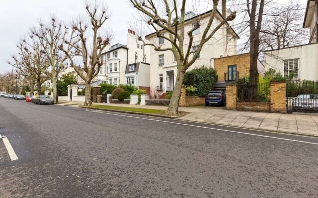 Modern & Cosy One Bedroom Apartment, Close to Tube