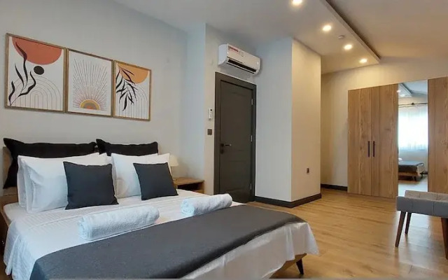 New Flat Large Living Space 6 Close to Lara Beach
