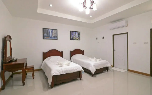 Padaeng Mountain View Resort