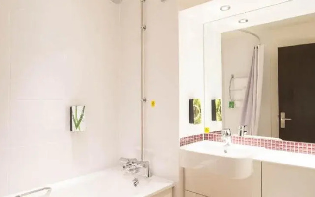 Premier Inn London Edmonton