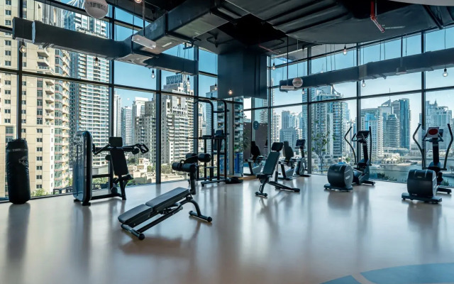 Unique bright studio with balcony in Marina Gate