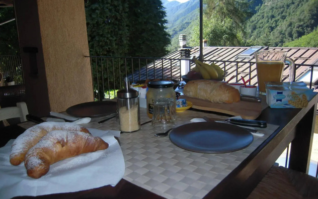 Rosbed and Breakfast