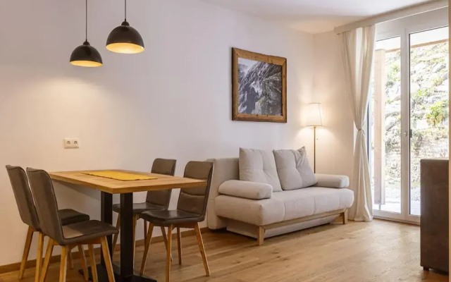 Cosy Apartment With Terrace