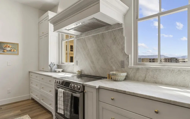 Chateau Bleu 4 Bedroom Townhouse