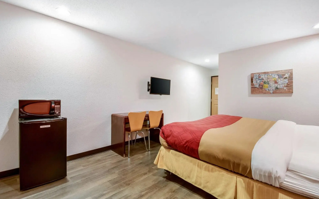 Econo Lodge Franklin