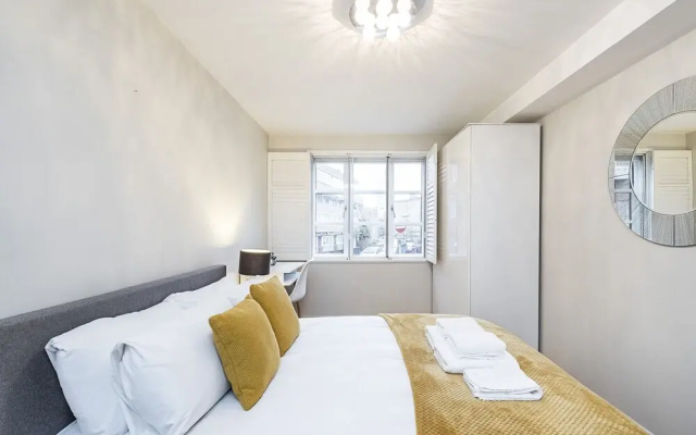 Bridgwalk Apartment