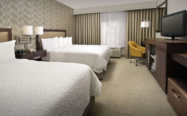 Hampton Inn Kansas City The Legends