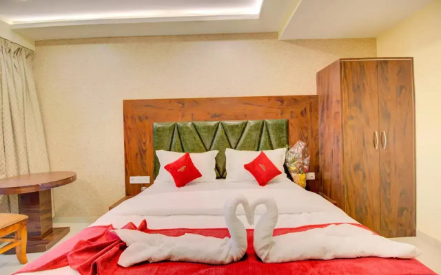 Hotel Samaira Residency