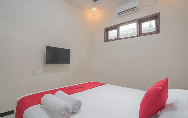 RedDoorz Syariah near Jalan Panglima Batur Banjarbaru