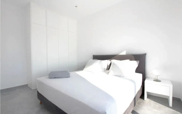 Alana Suites