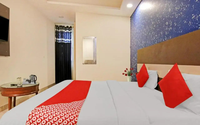 Oyo Flagship 807479 Hotel Collection