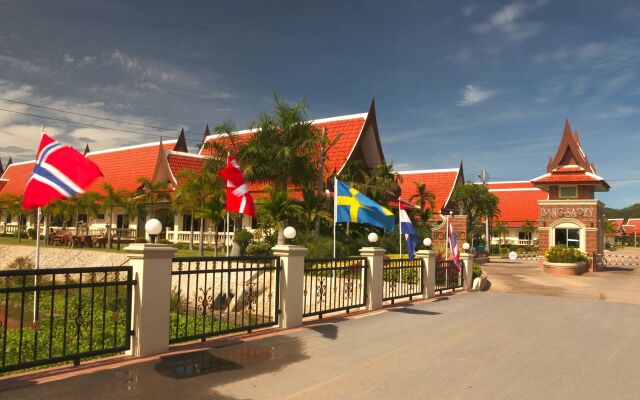 Bang Sarey Nordic Resort