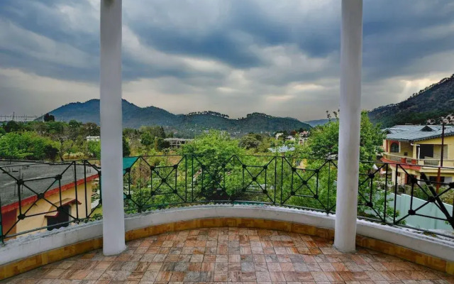 OYO 24795 Hills Ascot