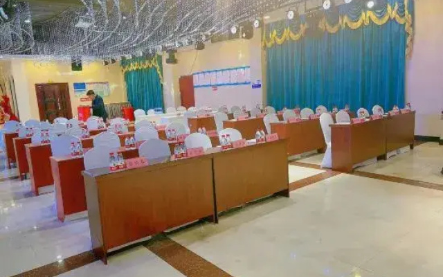 Jun Yue Hotel