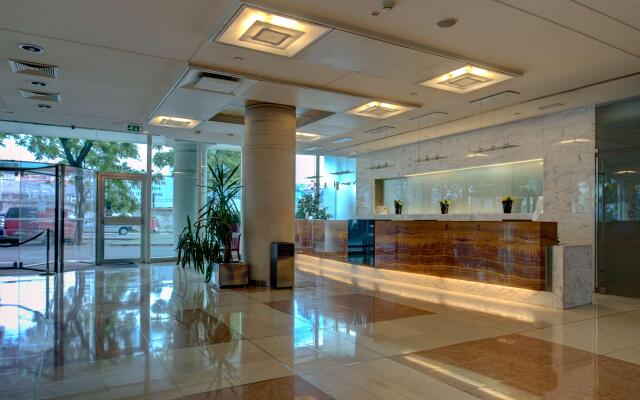 VIP Executive Entrecampos Hotel & Conference