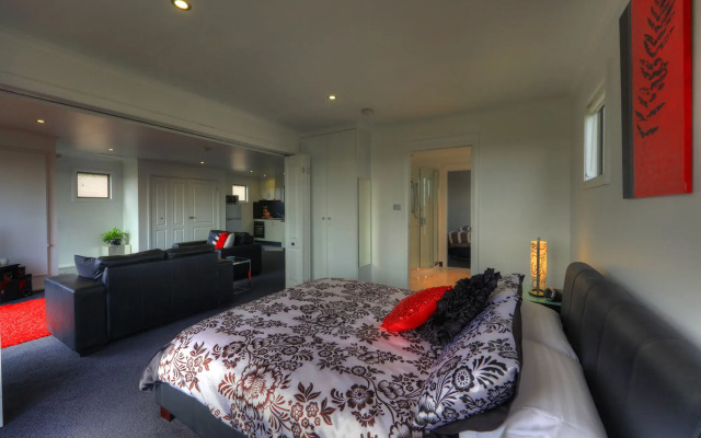 Rosebank Cottage Collection