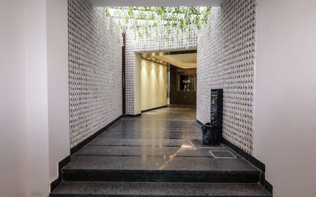 OYO 15556 Hotel Wind Palace