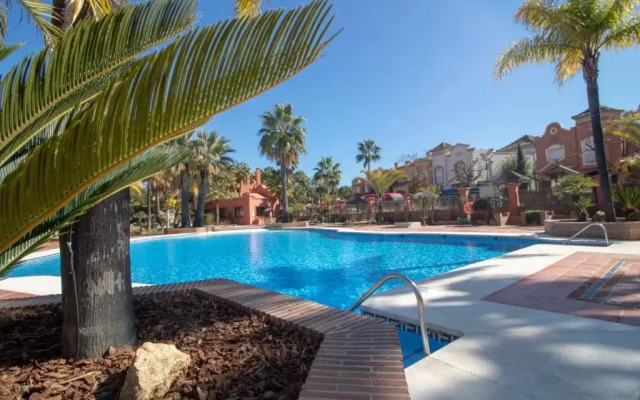 Beautiful apartment in Vasari Puerto Banus
