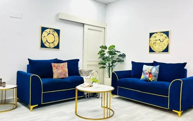 BluO Modern 1BHK - DLF Galleria Market