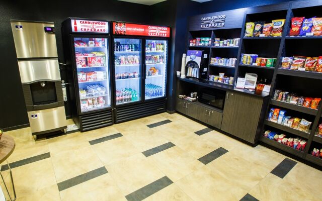 Candlewood Suites : Overland Park - W 135th St by IHG