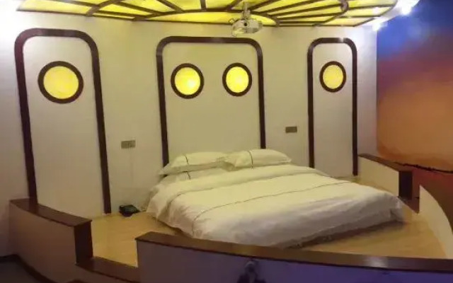 Longting Creative Hotel