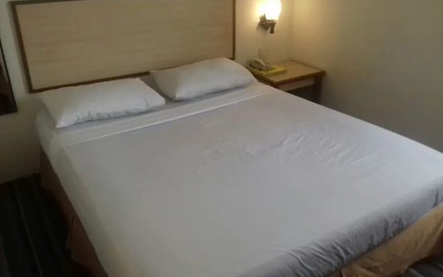 Hotel Sri Sutra (Pusat Bandar Puchong)