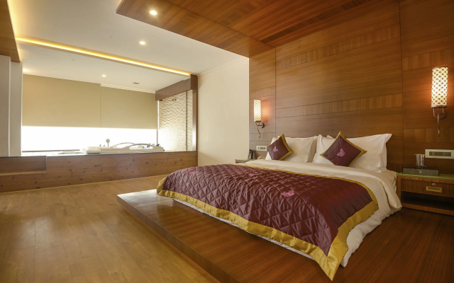 Amber Dale Luxury Hotel & Spa