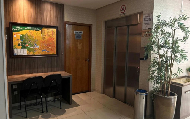 Premier Pallace Hotel