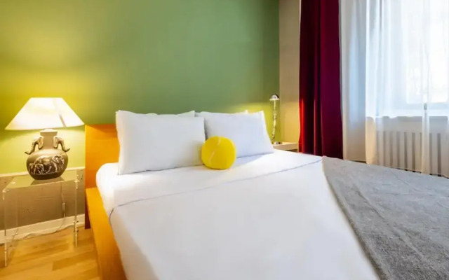 Pleasant Flat Near Taksim Square in Beyoglu