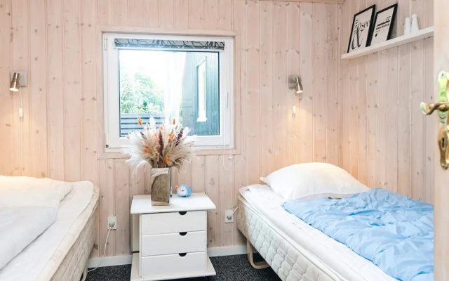 6 Person Holiday Home in Hemmet
