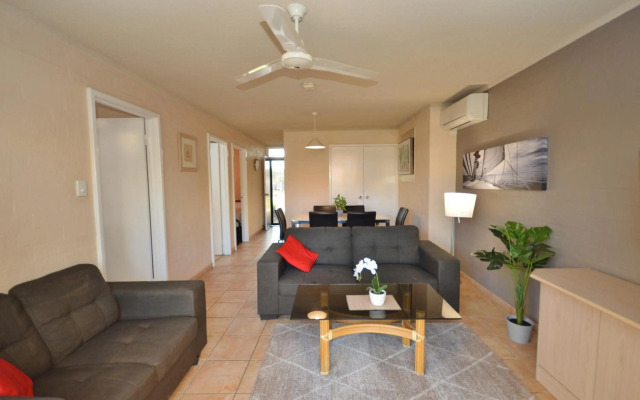 Riverview Holiday Apartment 28 - Kalbarri WA