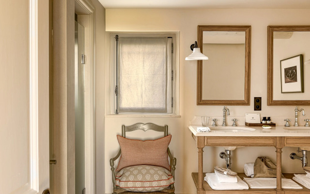 Hotel Crillon Le Brave