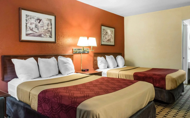 Econo Lodge Carlisle Central