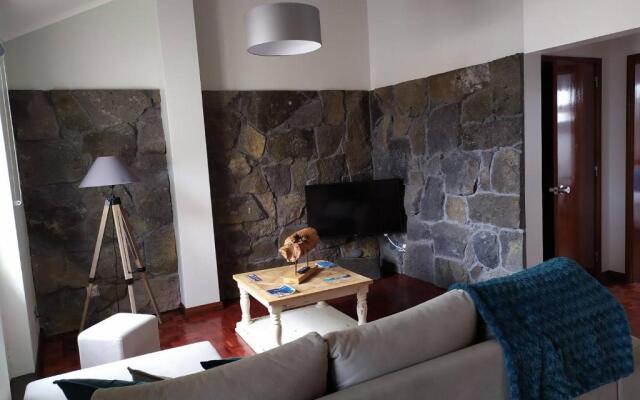 Margarida House - Stone Apartment