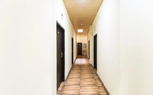 Hotel Gold Inn by OYO Rooms
