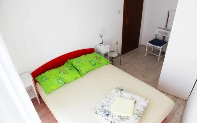Apartment Pina