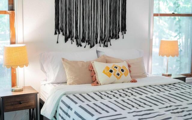 Lovely Oasis on Tunnel Vision Trail