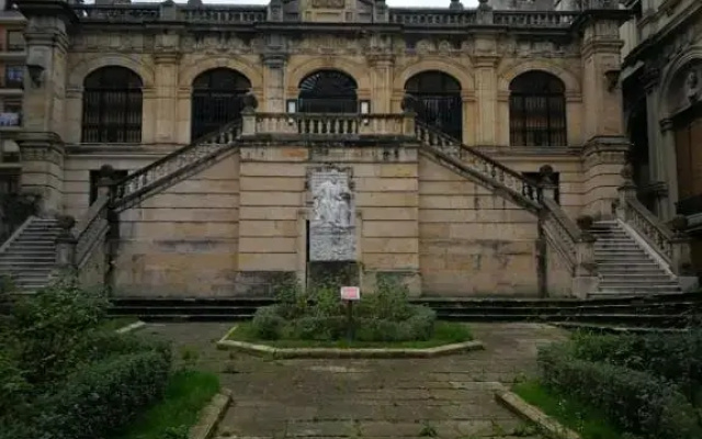 Hospedaje Menendez Pelayo