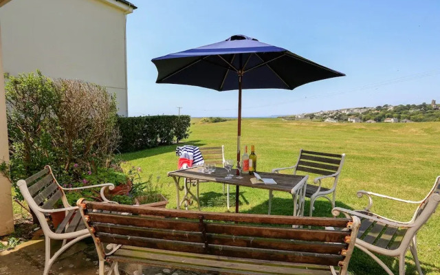 5 Thurlestone Beach