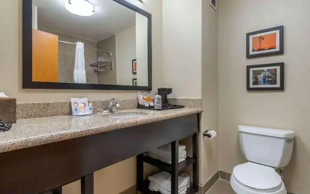 Comfort Inn & Suites Glenpool