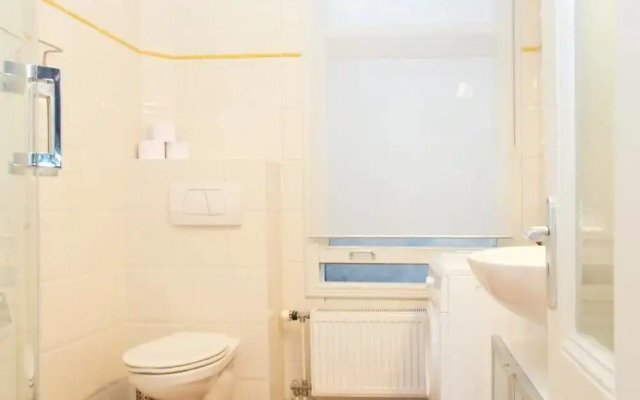 Luxury Keizersgracht Group House