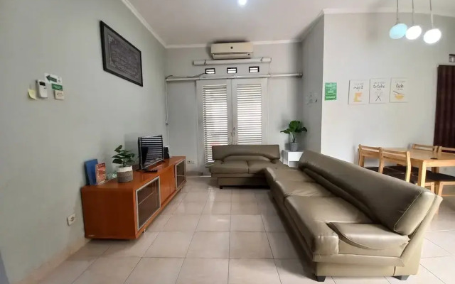 Homestay Jogja Jakal By Simply Homy