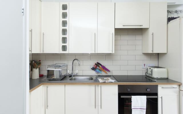 Amazing 1BR flat near Tower Bridge!